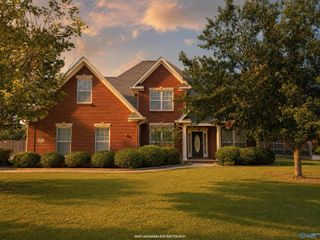 1905 Weatherly Circle, Decatur, AL 35603