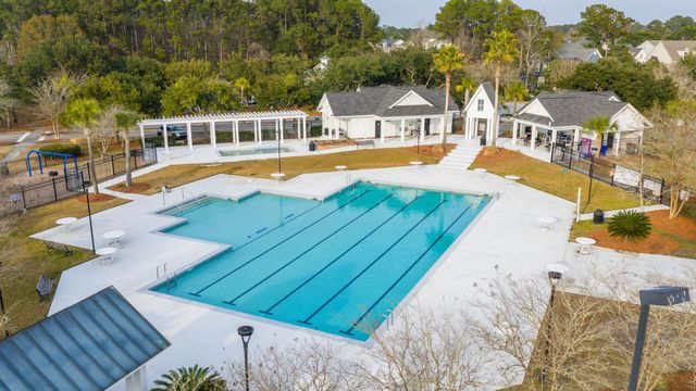 2605 Rivertowne Parkway, Mount Pleasant, SC 29466