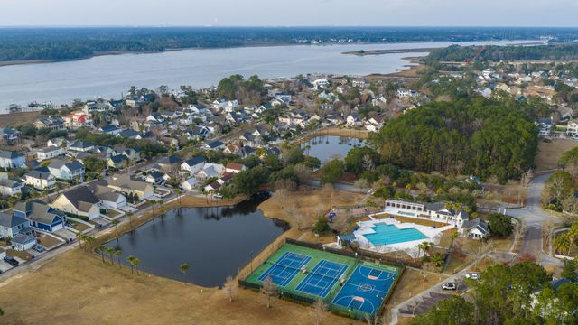 2605 Rivertowne Parkway, Mount Pleasant, SC 29466