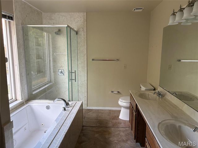 2433 Lavin Court, Florissant, MO 63033