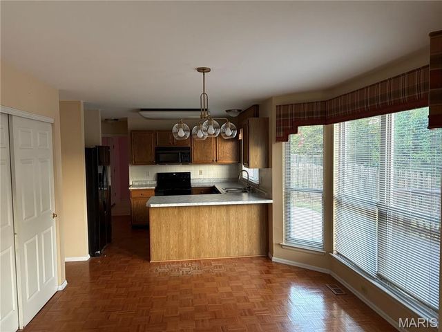 2433 Lavin Court, Florissant, MO 63033