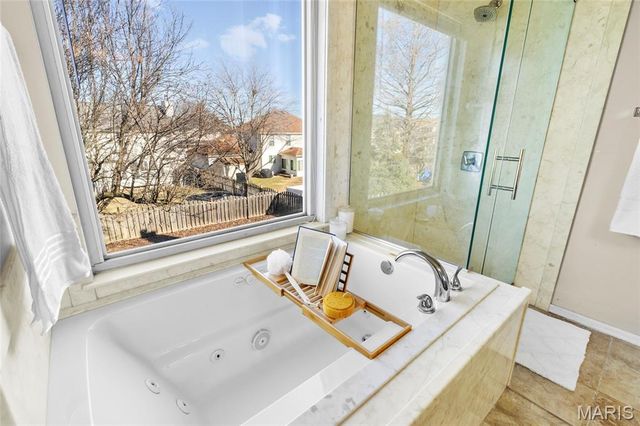 2433 Lavin Court, Florissant, MO 63033