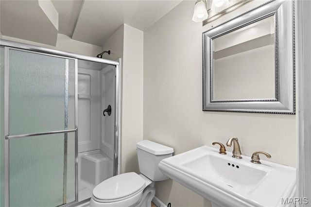 2433 Lavin Court, Florissant, MO 63033