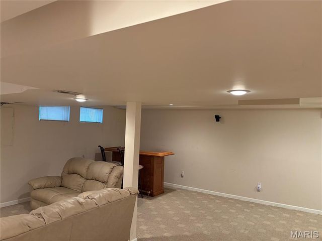 2433 Lavin Court, Florissant, MO 63033