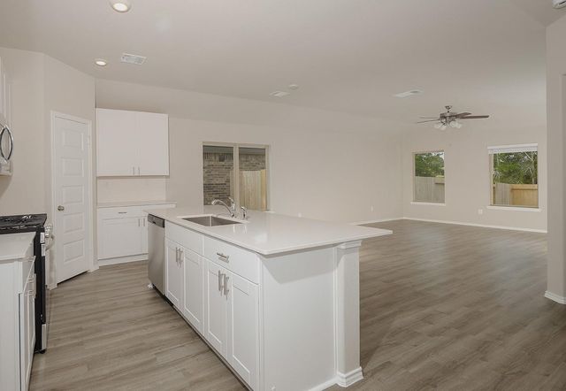140 Ashe Juniper Way, Magnolia, TX 77354