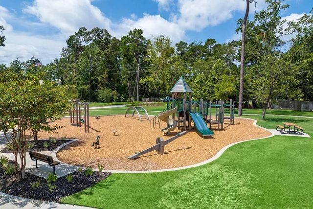 140 Ashe Juniper Way, Magnolia, TX 77354