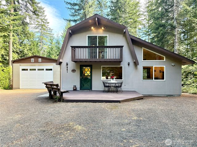 861 N Potlatch Drive, Hoodsport, WA 98548