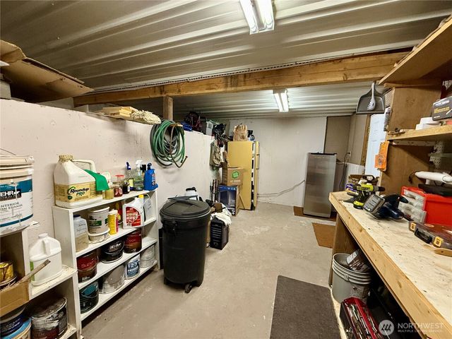 861 N Potlatch Drive, Hoodsport, WA 98548
