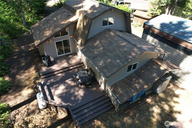 861 N Potlatch Drive, Hoodsport, WA 98548