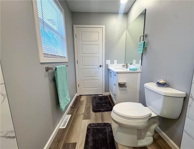 10115 E 31st Street, Independence, MO 64052