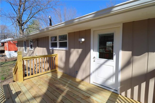 10115 E 31st Street, Independence, MO 64052