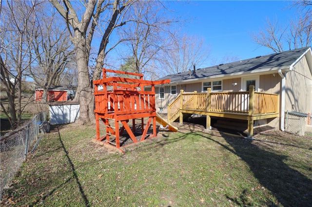 10115 E 31st Street, Independence, MO 64052