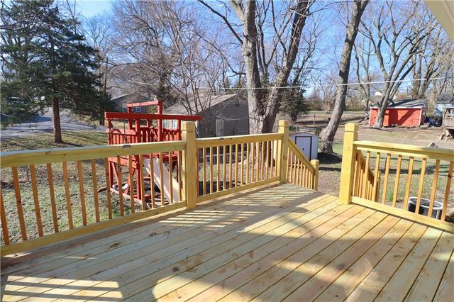 10115 E 31st Street, Independence, MO 64052