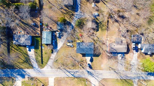 10115 E 31st Street, Independence, MO 64052