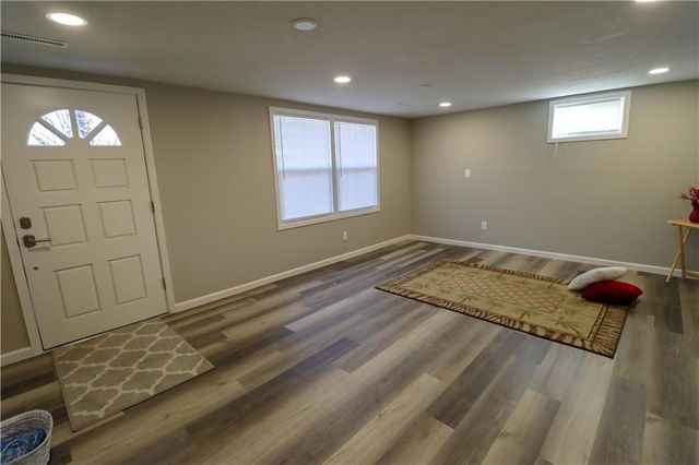 10115 E 31st Street, Independence, MO 64052