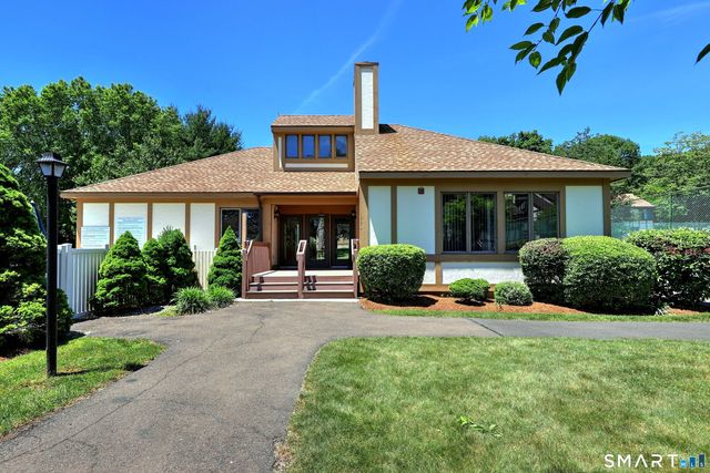 690 Forest Road 382, West Haven, CT 06516