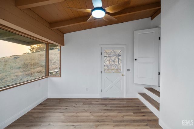 24501 Pueblo Court, Tehachapi, CA 93561