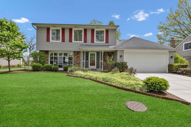 745 Quincy Drive, Roselle, IL 60172