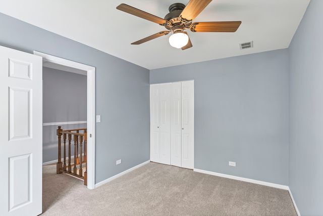 745 Quincy Drive, Roselle, IL 60172