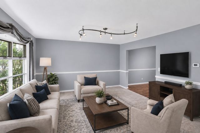 745 Quincy Drive, Roselle, IL 60172