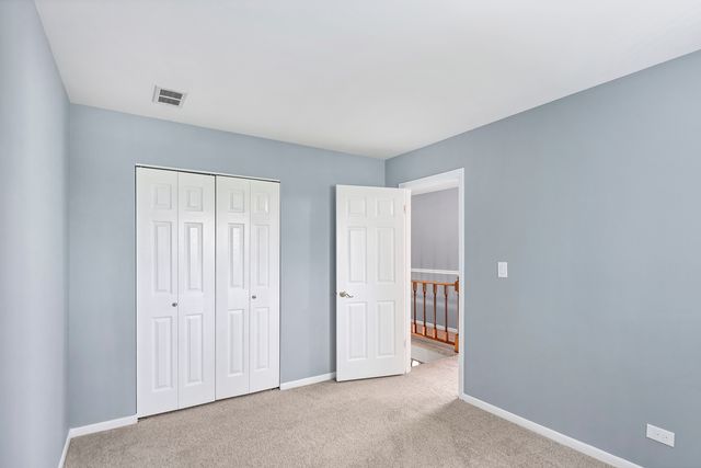 745 Quincy Drive, Roselle, IL 60172