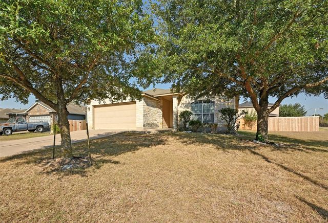 267 Waterloo DR, Kyle, TX 78640