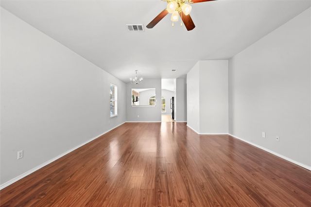 267 Waterloo DR, Kyle, TX 78640