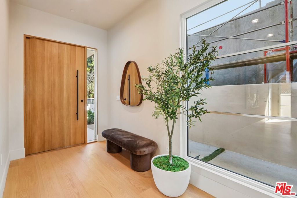 930 Embury Street, Pacific Palisades, CA 90272 — photo 4
