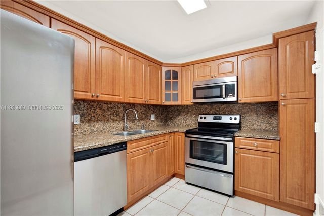 400 Kings Point Drive 1604, Sunny Isles Beach, FL 33160