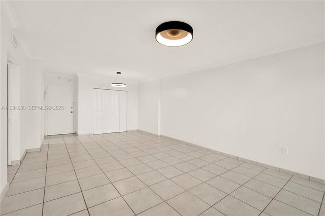 400 Kings Point Drive 1604, Sunny Isles Beach, FL 33160