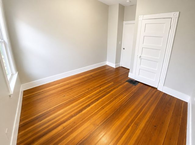 21 Dowse St 3, Everett, MA 02149