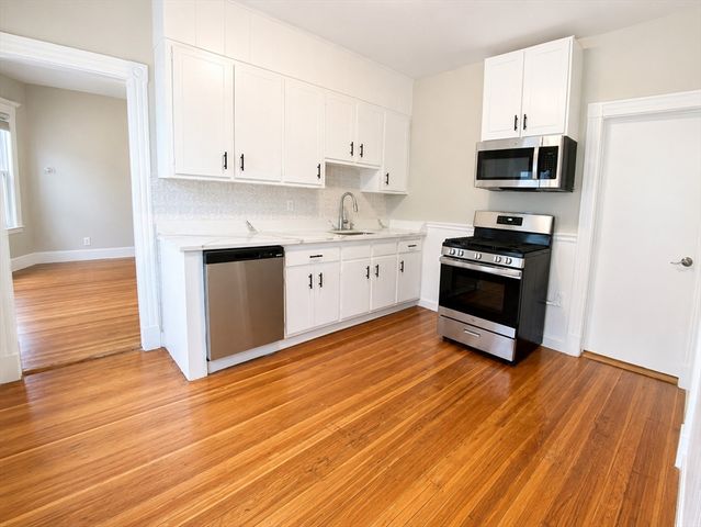 21 Dowse St 3, Everett, MA 02149