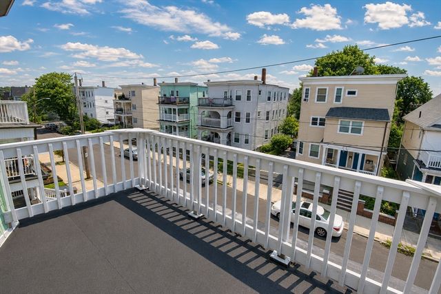 21 Dowse St 3, Everett, MA 02149