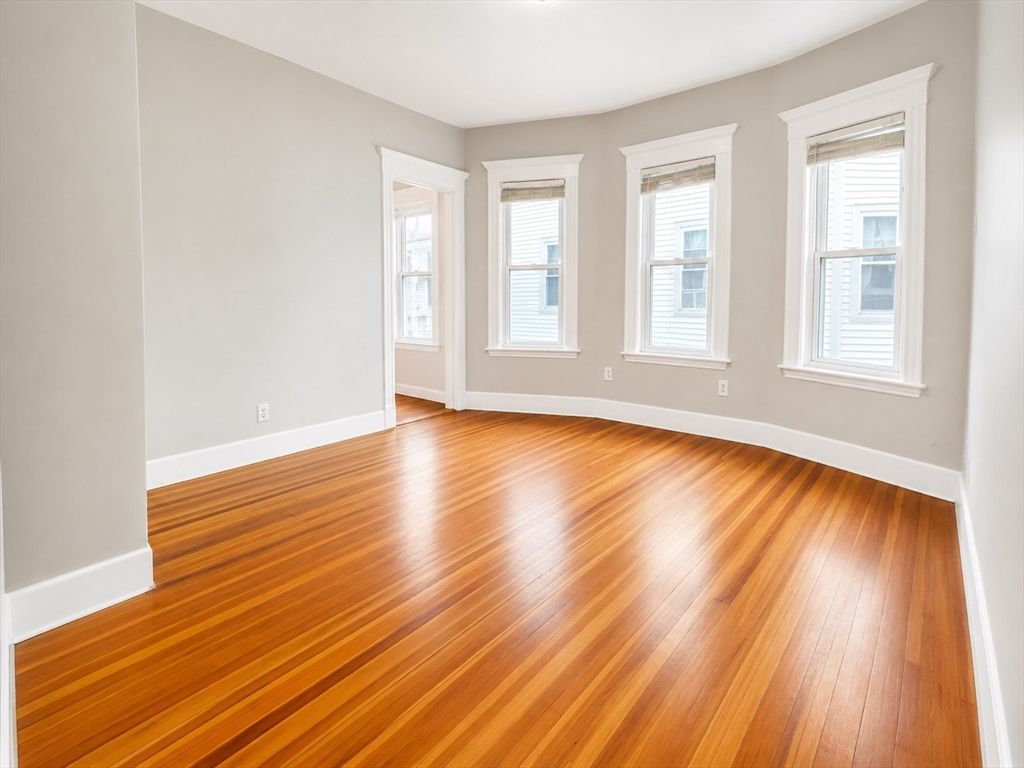 21 Dowse St 3, Everett, MA 02149