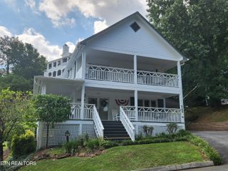 1917 Misty Morning Way, Sevierville, TN 37862