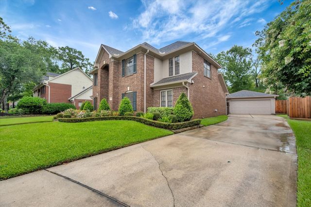 3910 Quiet Knoll Court, Pasadena, TX 77059