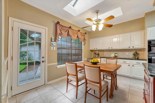 3910 Quiet Knoll Court, Pasadena, TX 77059