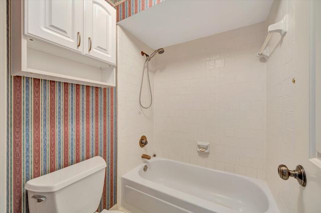 3910 Quiet Knoll Court, Pasadena, TX 77059