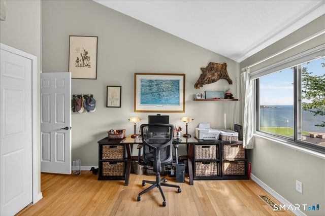 23 Harbour Village A, Branford, CT 06405