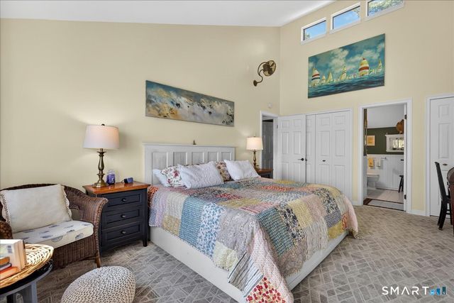 23 Harbour Village A, Branford, CT 06405