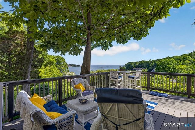 23 Harbour Village A, Branford, CT 06405