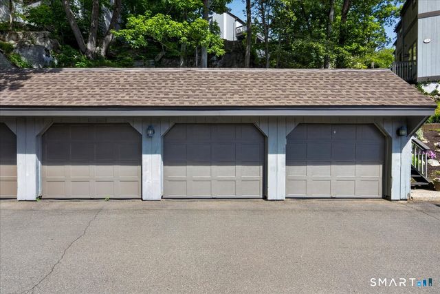23 Harbour Village A, Branford, CT 06405