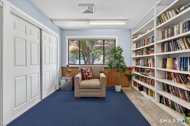 23 Harbour Village A, Branford, CT 06405