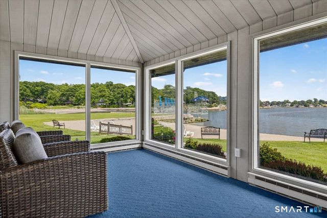 23 Harbour Village A, Branford, CT 06405
