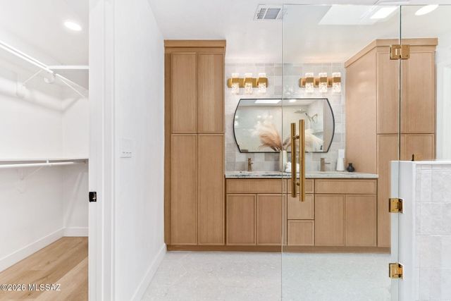 4905 N Craycroft Road, Tucson, AZ 85718