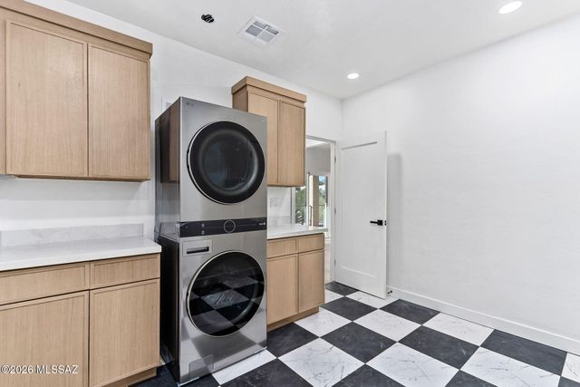 4905 N Craycroft Road, Tucson, AZ 85718