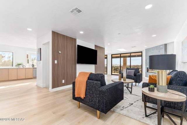 4905 N Craycroft Road, Tucson, AZ 85718