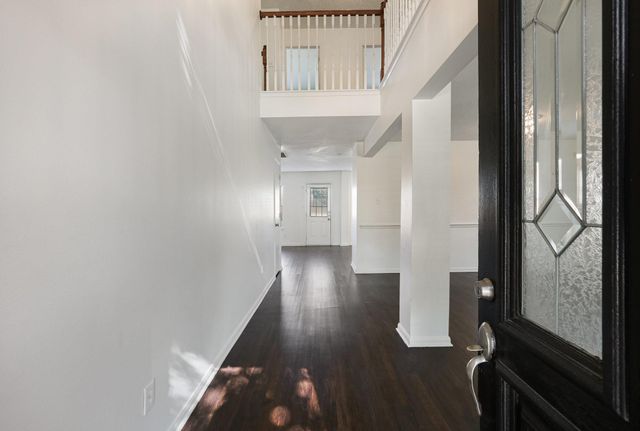 9423 Eaglewood Spring Drive, Houston, TX 77083