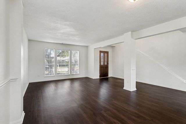 9423 Eaglewood Spring Drive, Houston, TX 77083