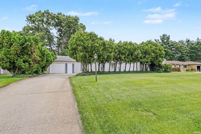 16907 Colony Drive, South Bend, IN 46635